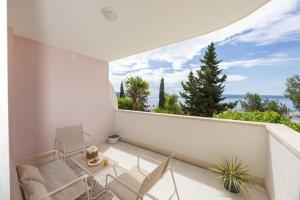 Marivi - Luxury apartment above the beach Žnjan