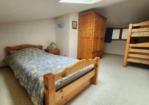 Appartements Charmant duplex vue mer panoramique sur le Golfe de Giens avec piscine : photos des chambres
