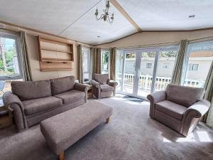 8 Berth Caravan For Hire At Wild Duck Holiday Park In Norfolk Ref 11269Mc