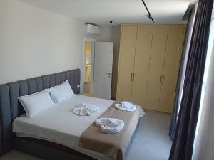 Wesley apartment Qerret