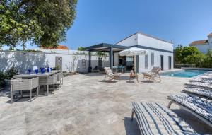 Maisons de vacances Stunning Home In Royan : photos des chambres