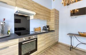 Maisons de vacances Stunning Home In Royan : photos des chambres