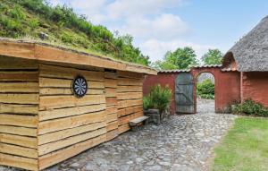 5 Bedroom Cozy Home In Ørsted