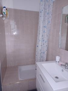 Appartements Cosy T3 spacieux : photos des chambres