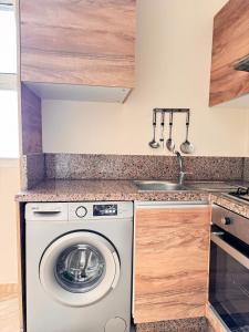 Bright Apt with Balcony, WiFi, Parking and Pool Resort