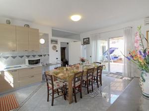 Villa La Rosa by Interhome