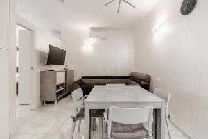 Tiburtina House - Moderno Bilocale Green, 4 pax