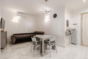 Tiburtina House - Moderno Bilocale Green, 4 pax