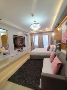 Georgia Luxe Suite at Shore 2 MOA