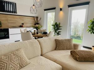 Ô Cinquante - Gite Wellness, Marchin