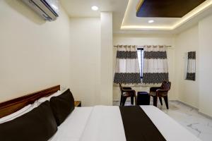 Hotel O highway blues