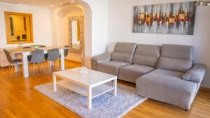 Villa Luisa - Relax with Ocean View and Pool