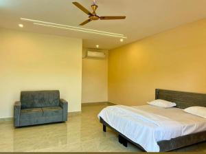 MNM Rooms and Banquet hall