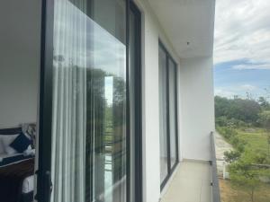 Pearl White Residency-HOTEL