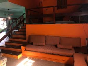 Linda casa à 80m com piscina na praia de Santiago, em São Sebastião