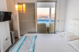 Stunning Sea View Duplex Apartment in Gundogan