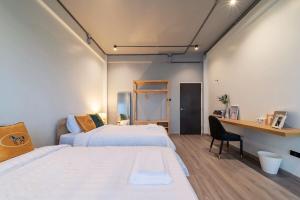 Bathtub, 2BR, 2BA, 120 Sqm, 6 Pax, Near BTS 7-11