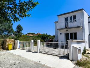 Apartments Kočović - 4-star hotels in Peroj