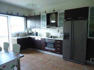 Villa Poseidon Artemisiou Παραθαλάσσια Βίλα στην βόρεια Εύβοια για φιλοξενία 9 ατόμων