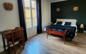 Hotels Hotel du Pot d'Etain : photos des chambres