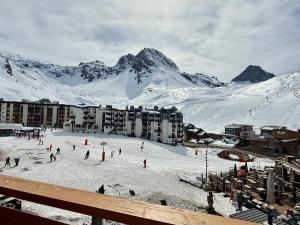2 pièces luxe, ski aux pieds, balcon sudouest - FR-1-449-98