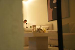 استديوا " بلكونه "