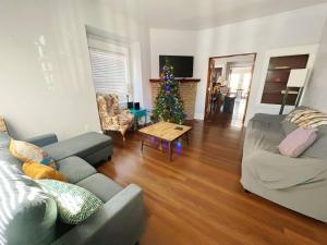 Cozy private room - 11 mins to Downtown & Airport