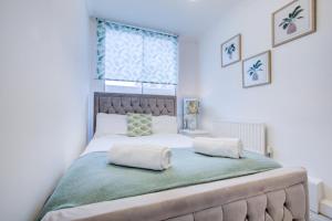 Central 4-Bedroom Gem Stylish & Walk-able to Everything