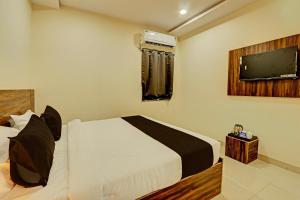 Hotel O by OYO R SQUARE HOMES