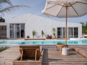 Casa Thala - Conceptual 3-Suite Villa & Hot Pool