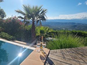 Beautiful villa close to beach, great views & pool