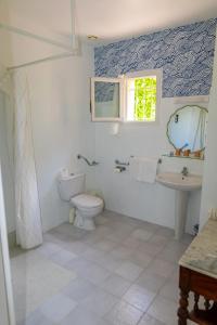 Hotels Hotel Les Oliviers : Chambre Familiale