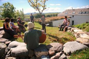 The Coach House at Durhamhill with llamas & games room mini cinema