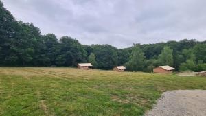 Tente lodge la perche