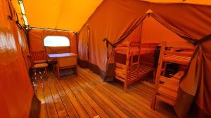 Tentes de luxe Tente lodge la perche : photos des chambres