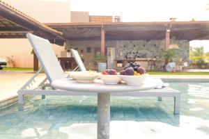 PÉ NA AREIA, DE FRENTE PARA A PRAIA - Casa Paraíso dos Corais 8 suítes, Praia Guarajuba