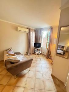 Maisons d'hotes Dependance chateau du Martinet : photos des chambres