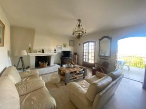 Spacieuse villa avec vue exceptionnelle