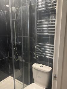 Double Room Ensuite in Croydon Family Home