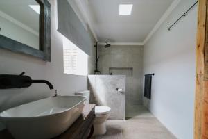 The Olive Branch Guesthouse and Animal Sanctuary