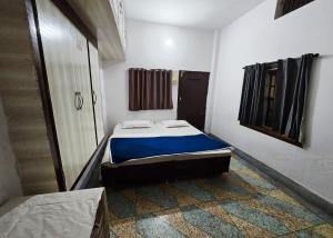 KH Residency near kashi vishwanth temple