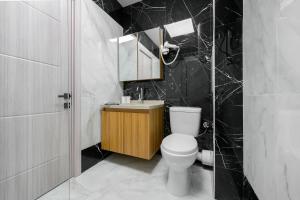 Azur Properties ap17