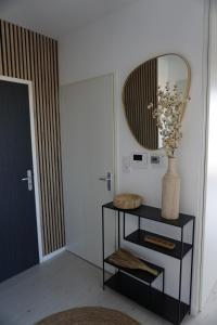 Appartements Appartement cosy 2 ch avec toit terrasse & parking - Lumineux et calme : photos des chambres