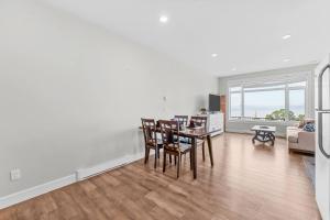 Nanaimo 2BR Oceanview Suite w Kitchen & Laundry