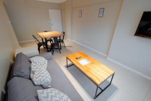 Check and Home - Entre Ríos - 4 Huéspedes a estrenar a 100 mts Plaza Colón y Casino