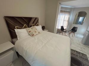 Platinum room