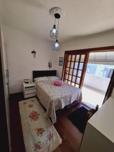 Quarto familiar na cidade do Cristo