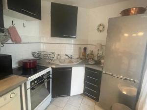 Maisons d'hotes Domaine Spa Perret-Au Calme-Chateau ArtDeco MasterSuite B&B et-ou Gite de Charme-A3Mn Giverny-Jardins Monet-Le Vexin-Piscine Ete-Parc 3Ha-Aire Enfants-PingPong-Options Diner-Billard-Massage-Yoga-Coaching-Fitness-Sauna-Hammam-Promo 2Nuits 1HJacuzzi Offerte : photos des chambres