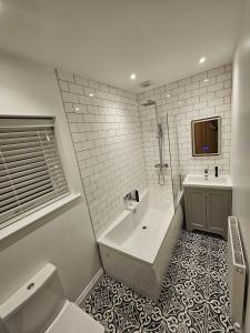 Modernised 3 Bed House