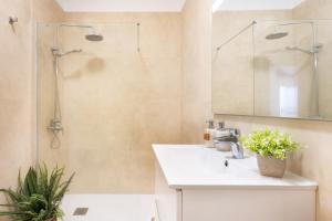 Frontline Beach Apartment